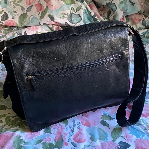 LAST CHANCE BAG‼️ Fossil Black Leather Men's Messenger Bag - Picture 1 of 10